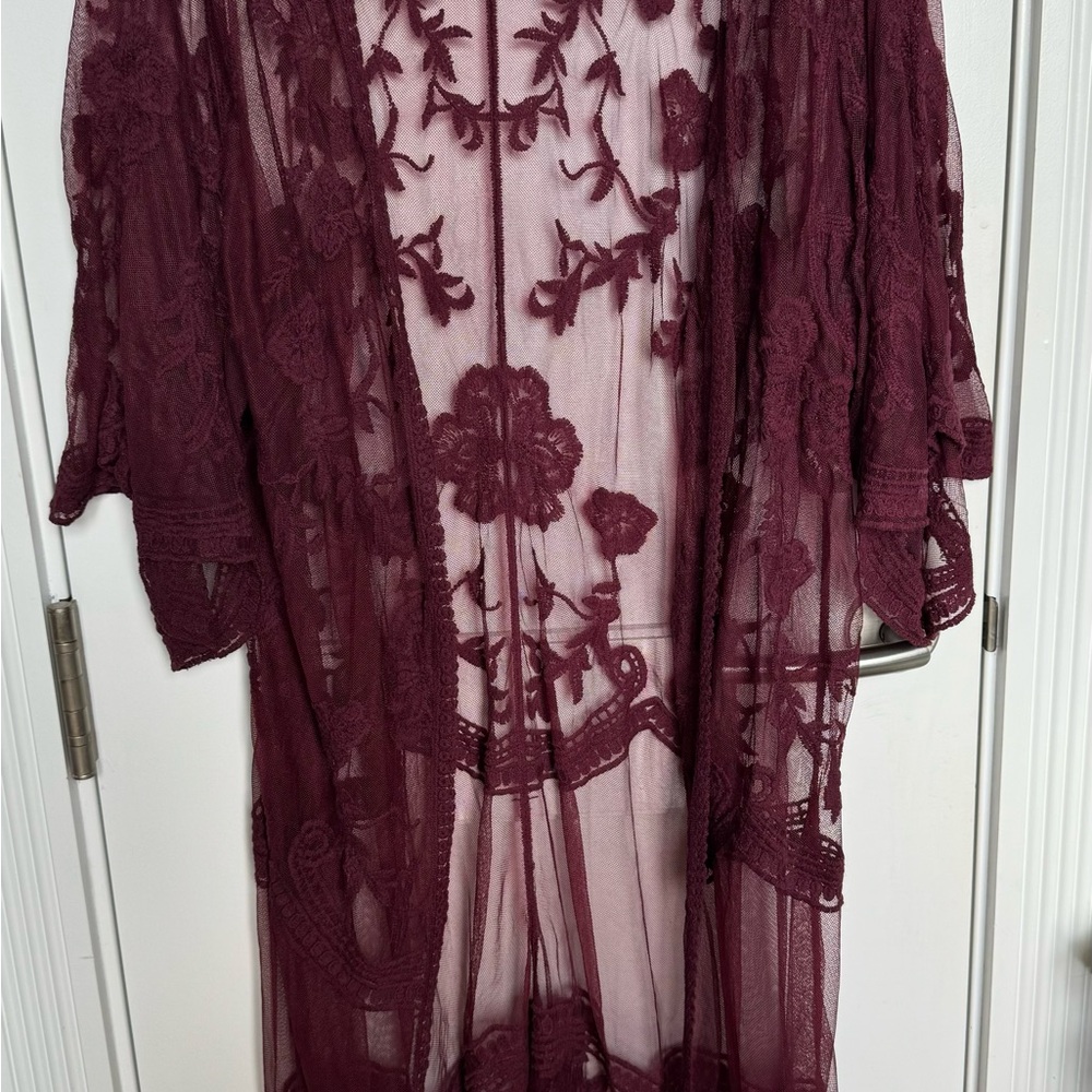 Elegant Lace Kimono Robe - Burgundy